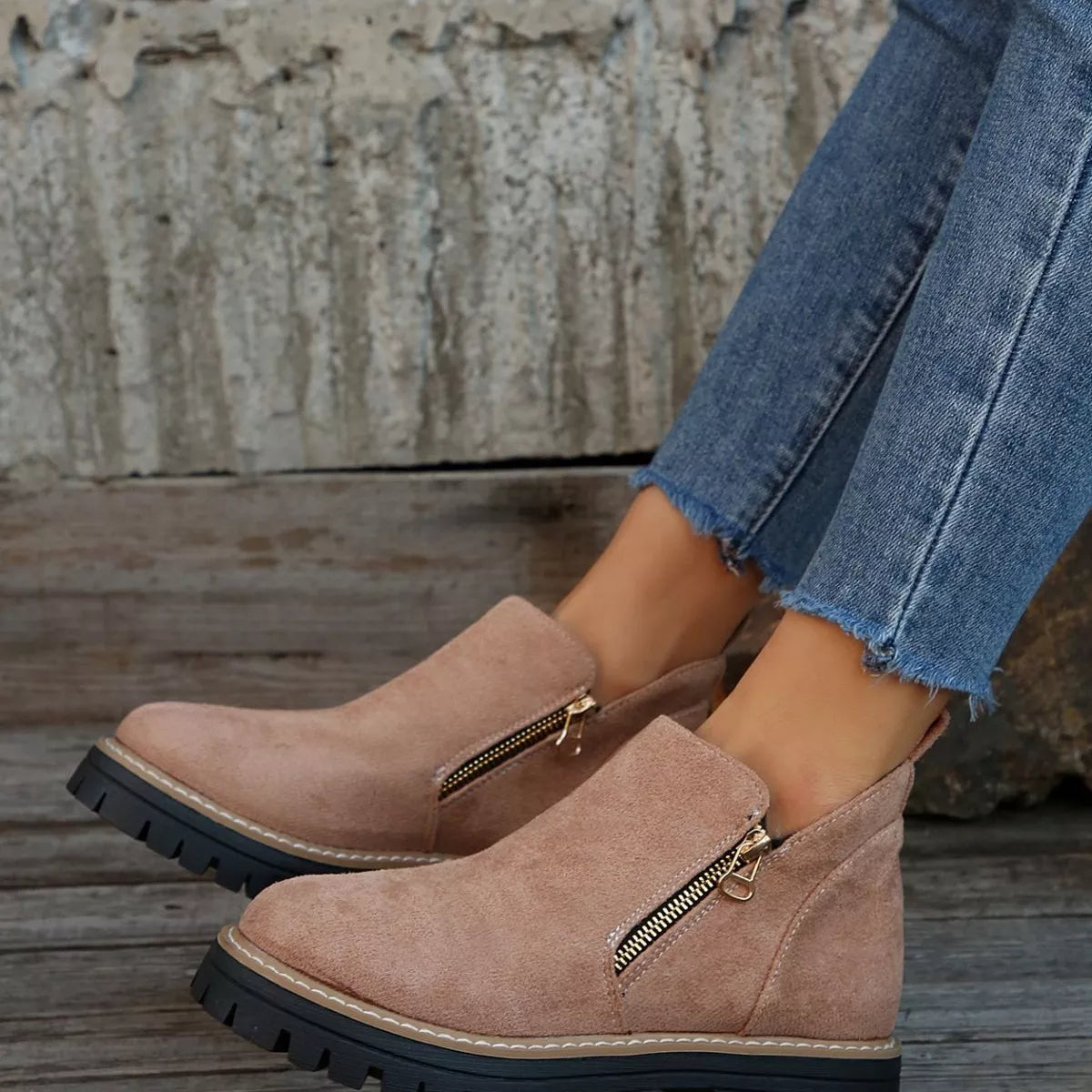 Ankle Boots with Zipper Detail