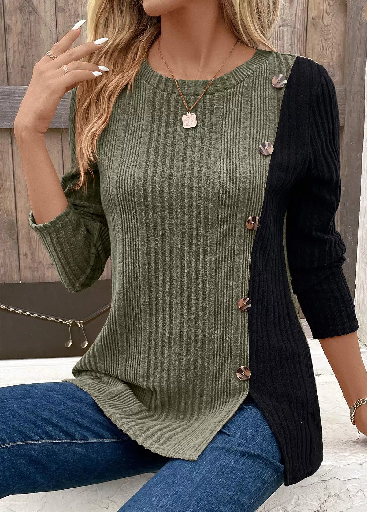 Color Block Ribbed Knit T-Shirt