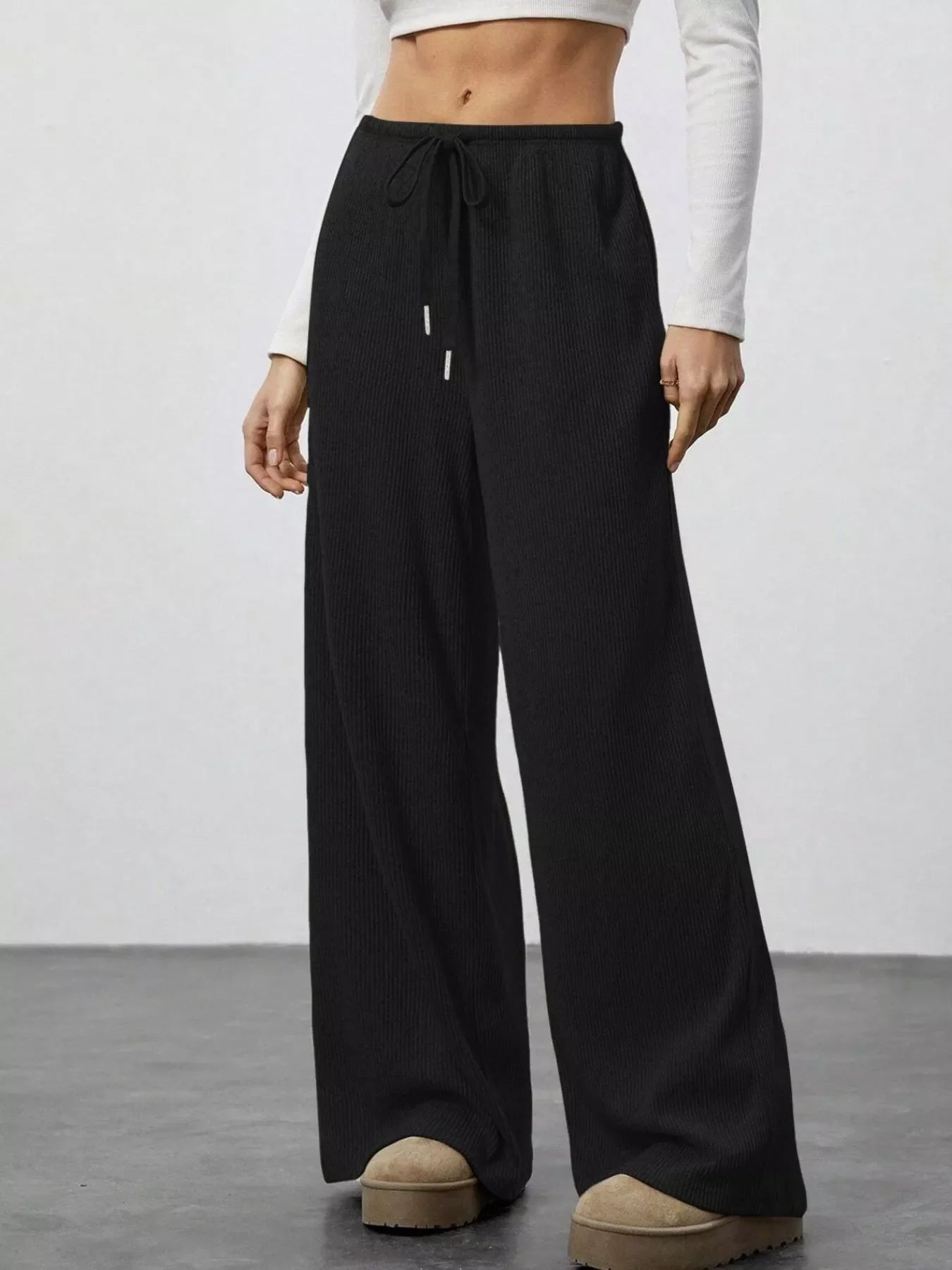 Relaxed Fit Drawstring Pants