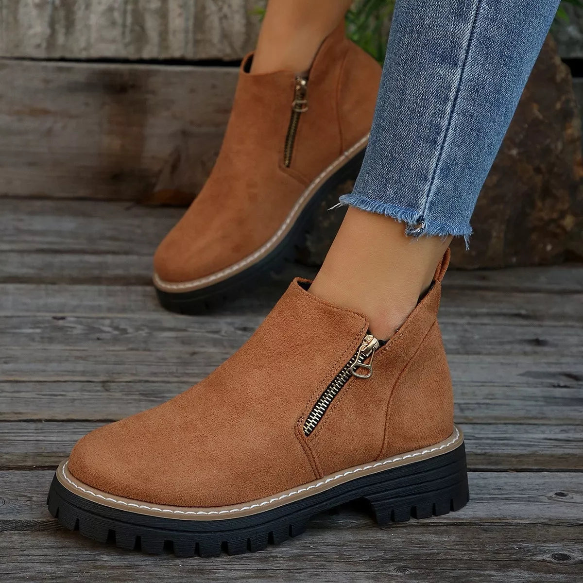 Ankle Boots with Zipper Detail