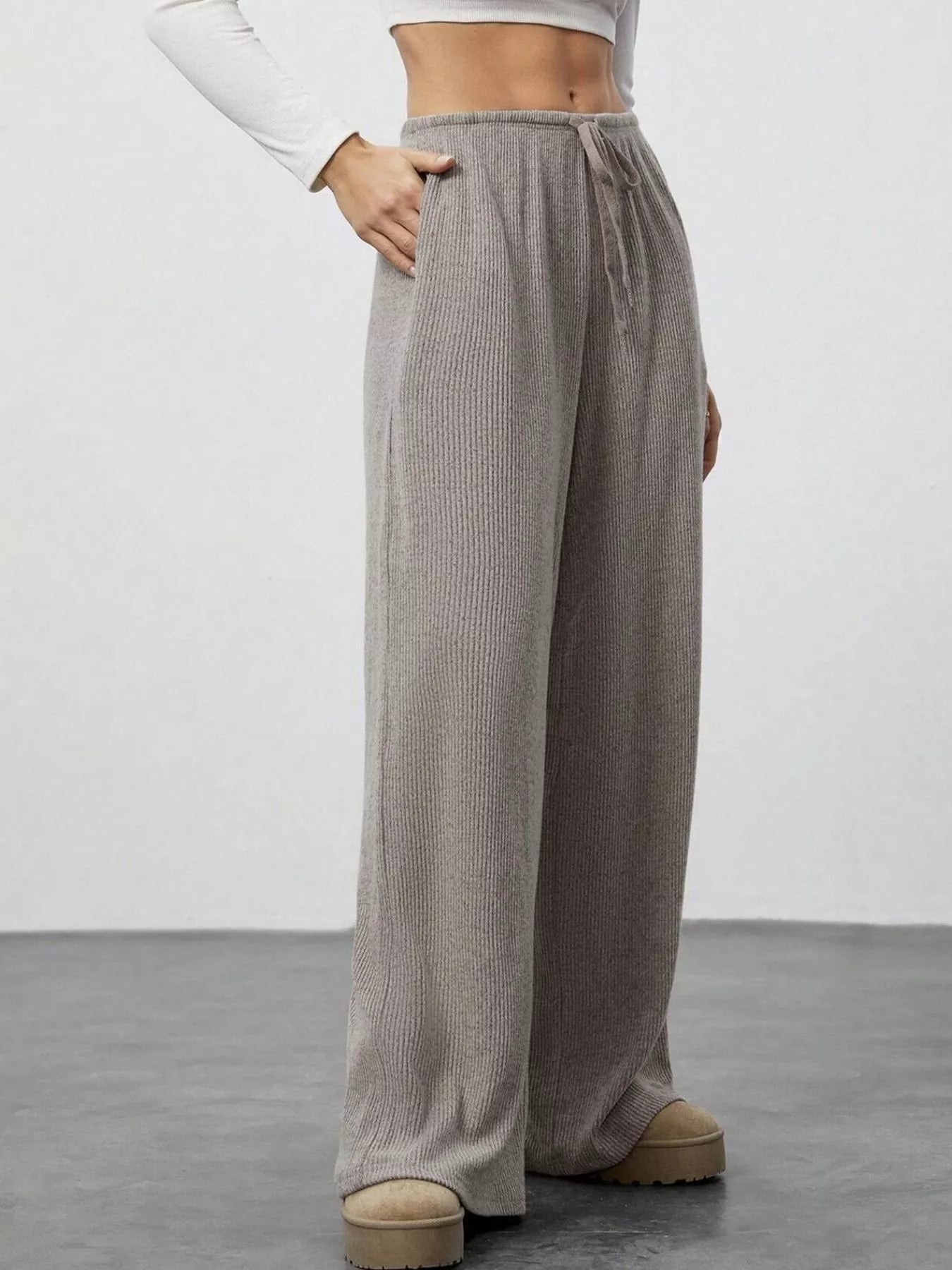Relaxed Fit Drawstring Pants