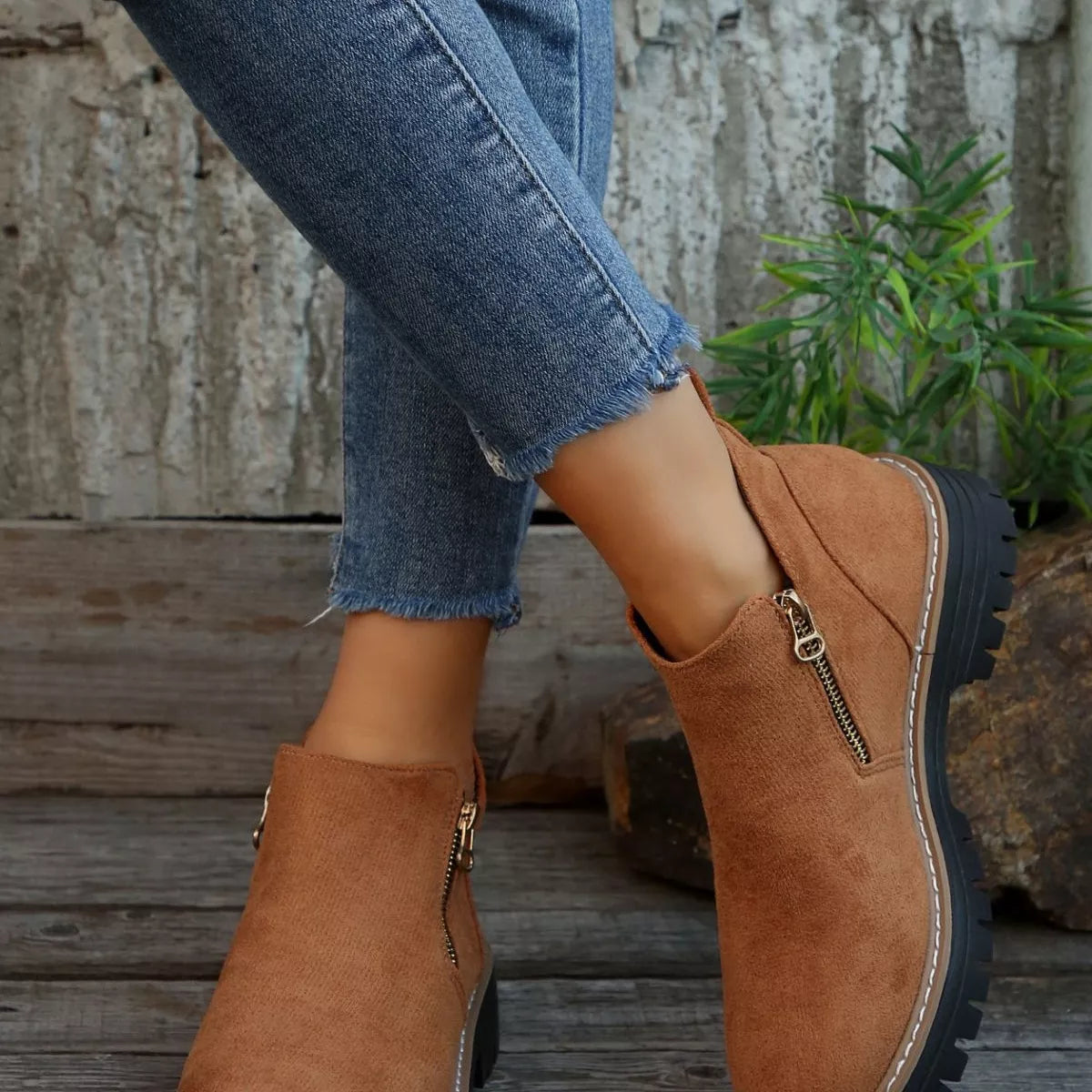 Ankle Boots with Zipper Detail