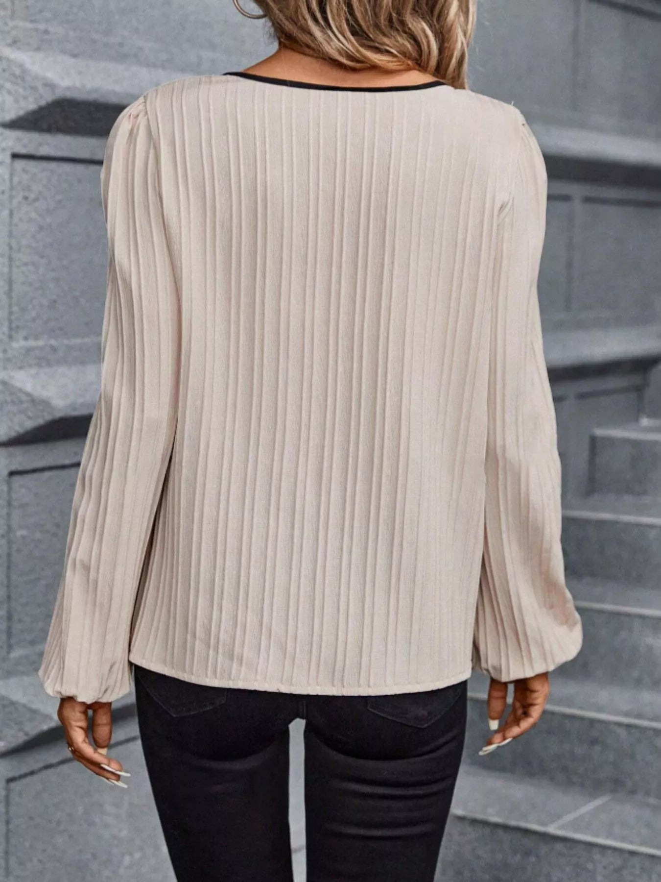 Contrast Notched Long Sleeve Blouse