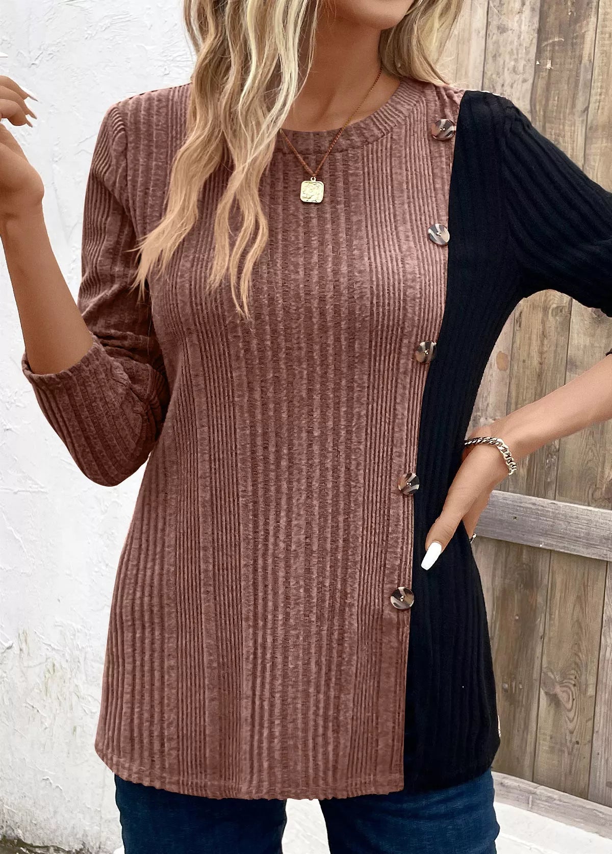 Color Block Ribbed Knit T-Shirt