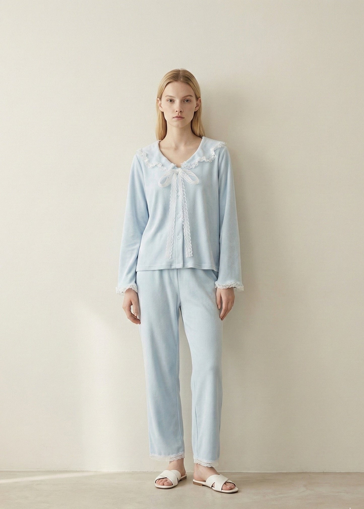 Rosy Velvet Coquette Lace Pajama Set / Pink